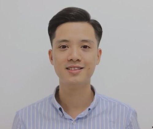 背头修剪视频,专业背头修剪技巧全解析